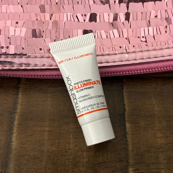 3 for $15/Smashbox Photo Finish Illuminate Glow Primer with Vitamin C - Picture 1 of 3